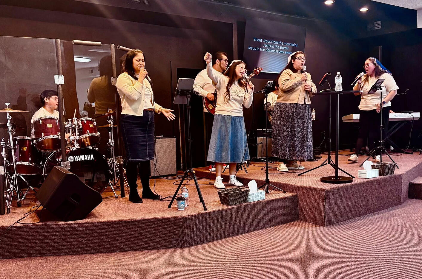 Join us in worshiping Jesus!